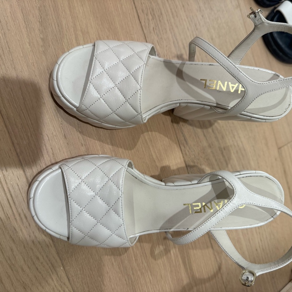 CHANEL Cream Quilted Platform Sandals